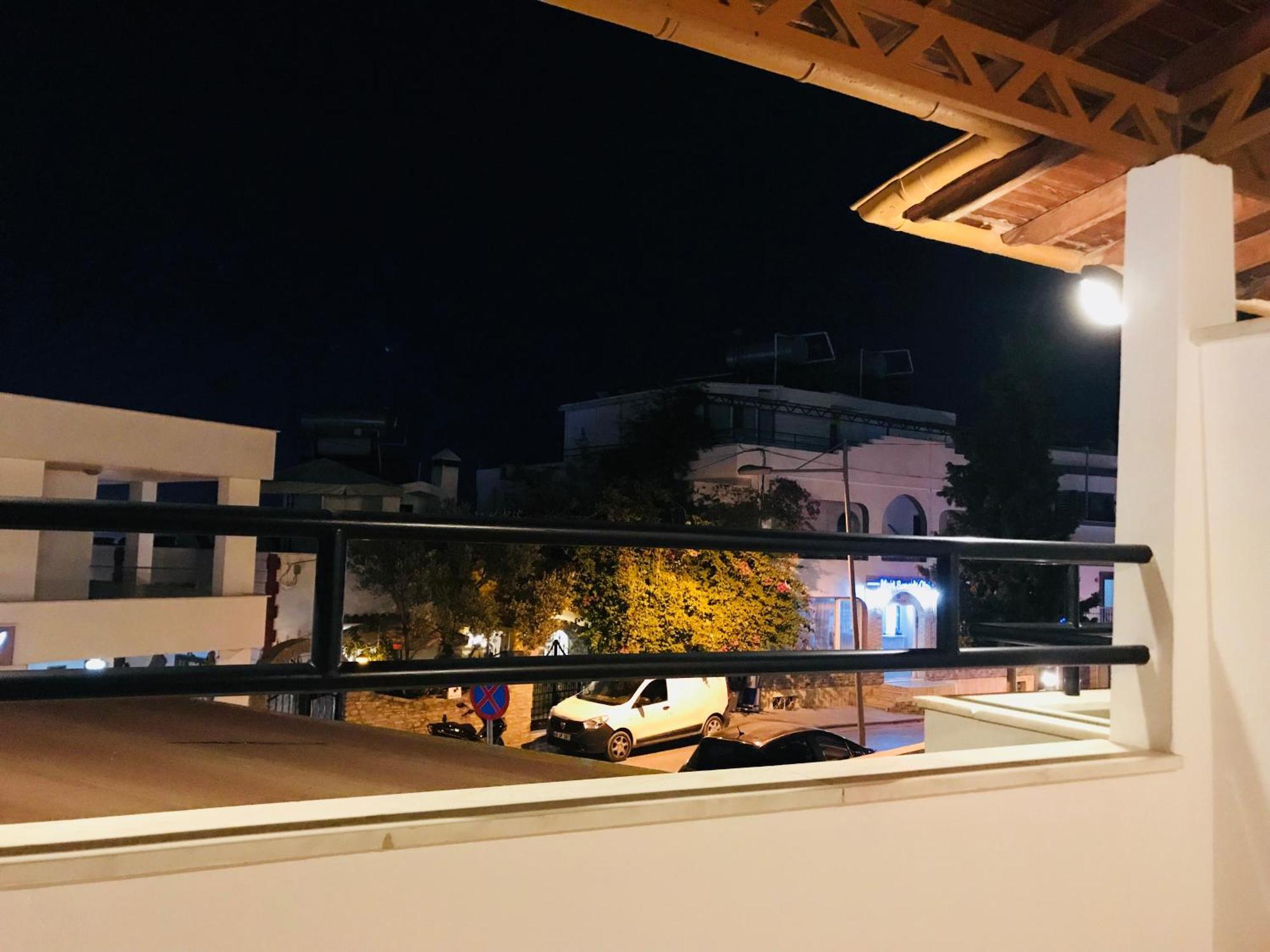 Cam Hotel Гюмбет Екстериор снимка